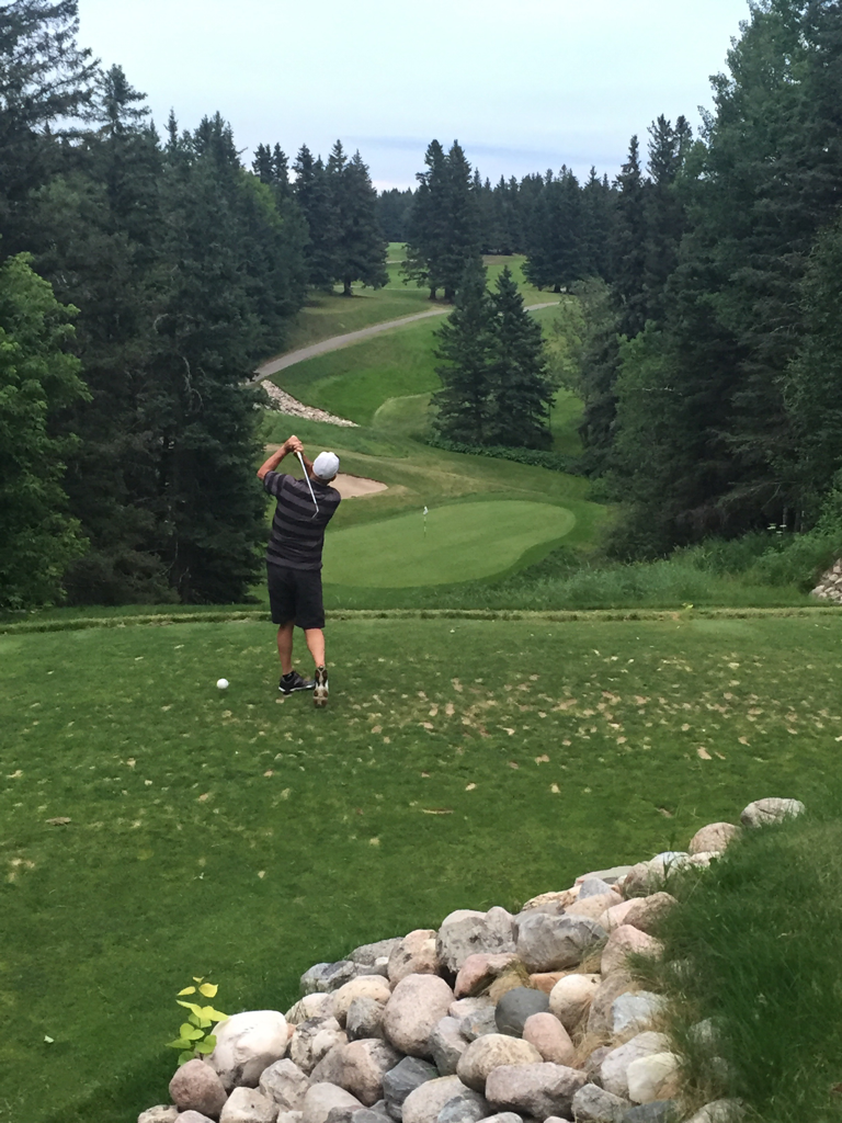 Clear Lake Golf Course, Clear Lake, Manitoba Golf course information